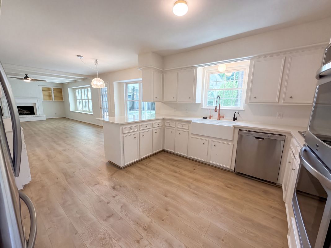 Property photo 2 of 6411 Bayonne Dr