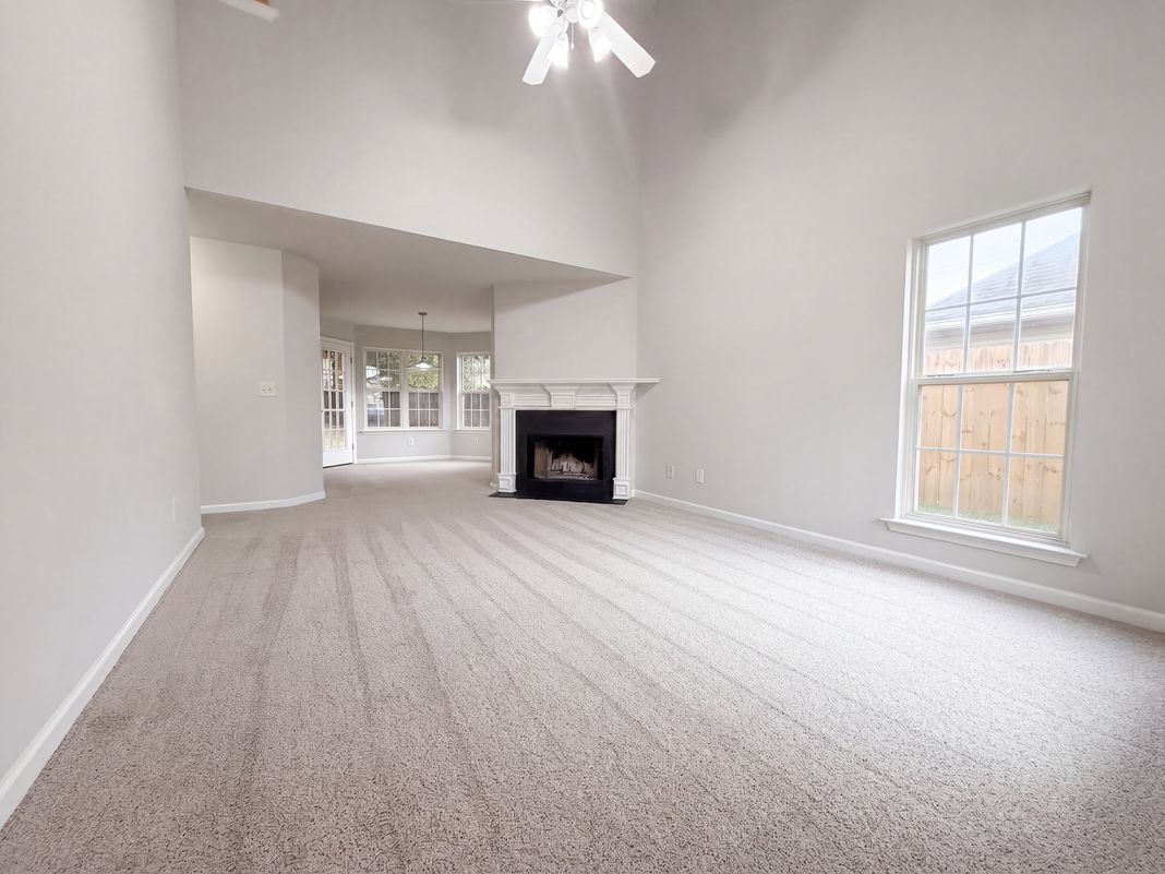 Property photo 3 of 804 Thomas Bay Ct
