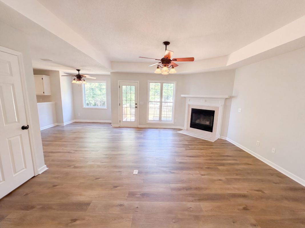 Property photo 3 of 238 Colony Lakes Dr