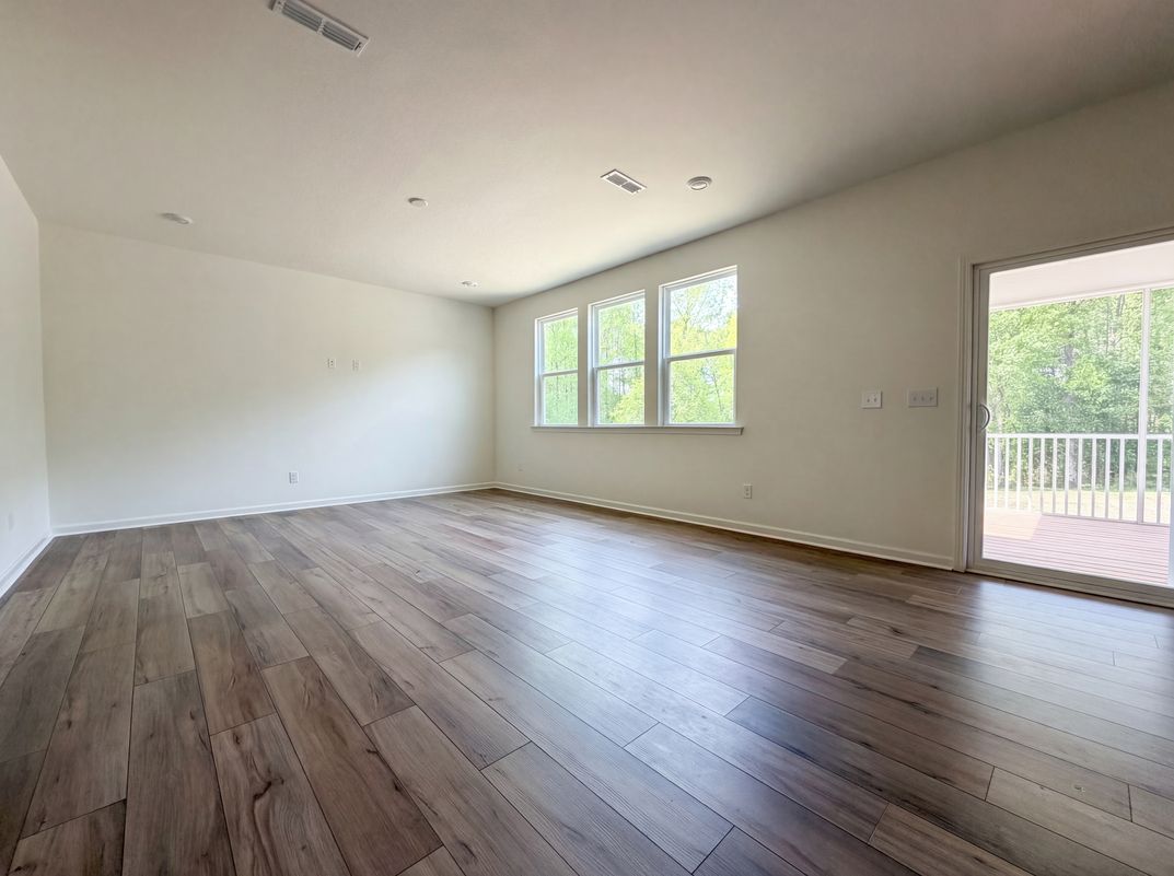 Property photo 3 of 1717 Willow Landing Way