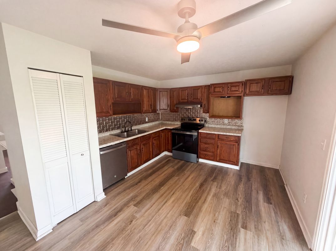 Property photo 2 of 3753 S Ohio Ave