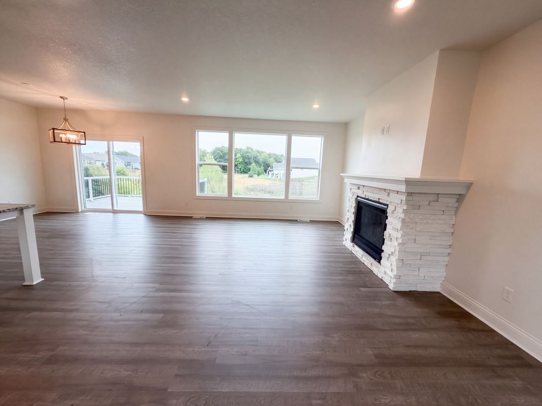 Property photo 3 of 4607 128th Cir NE