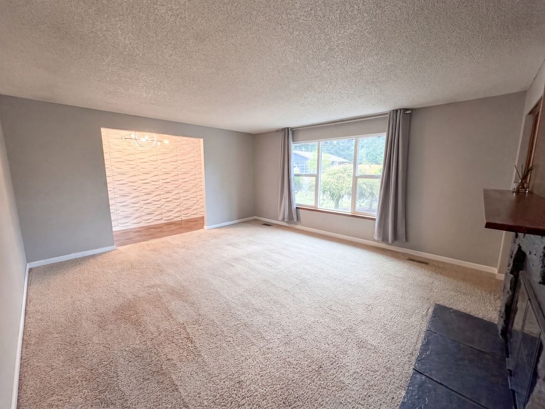 Property photo 3 of 7022 160th Street Ct E
