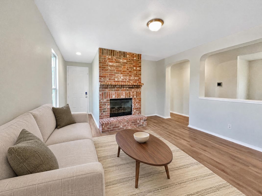 Property photo 3 of 8403 Brazos Pt