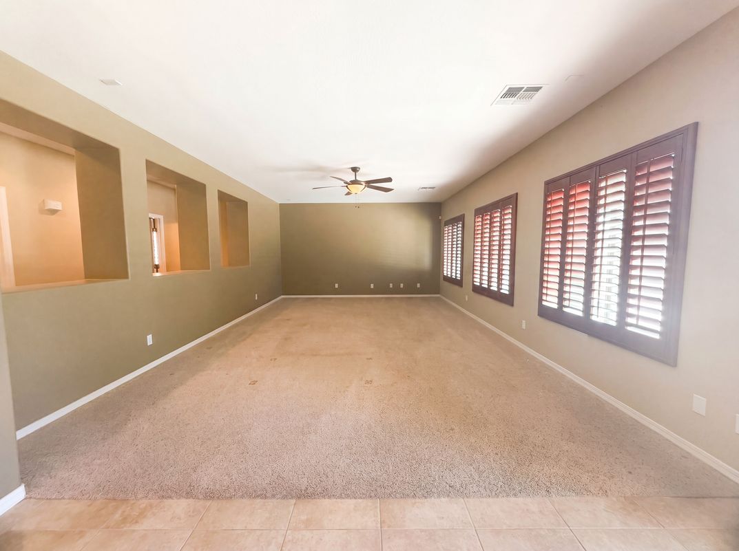 Property photo 3 of 7533 W Rushmore Way