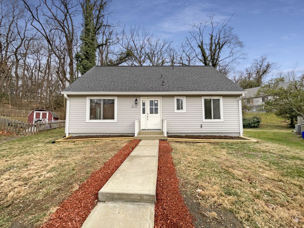 Property photo 1 of 10103 Meredith Ave