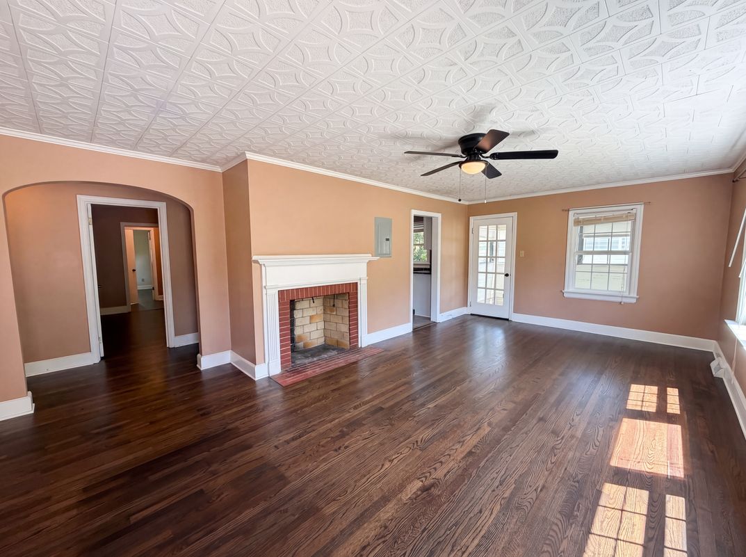 Property photo 3 of 127 Nelson St