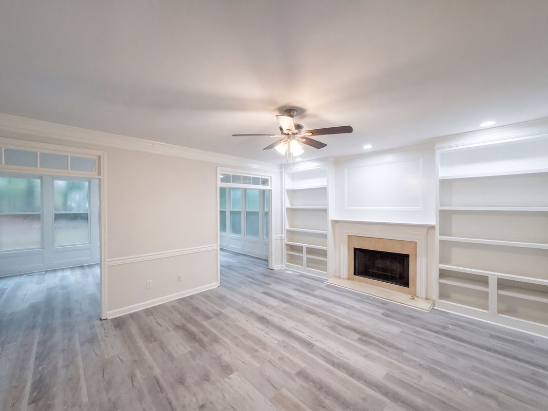 Property photo 3 of 9078 Prospect Ct