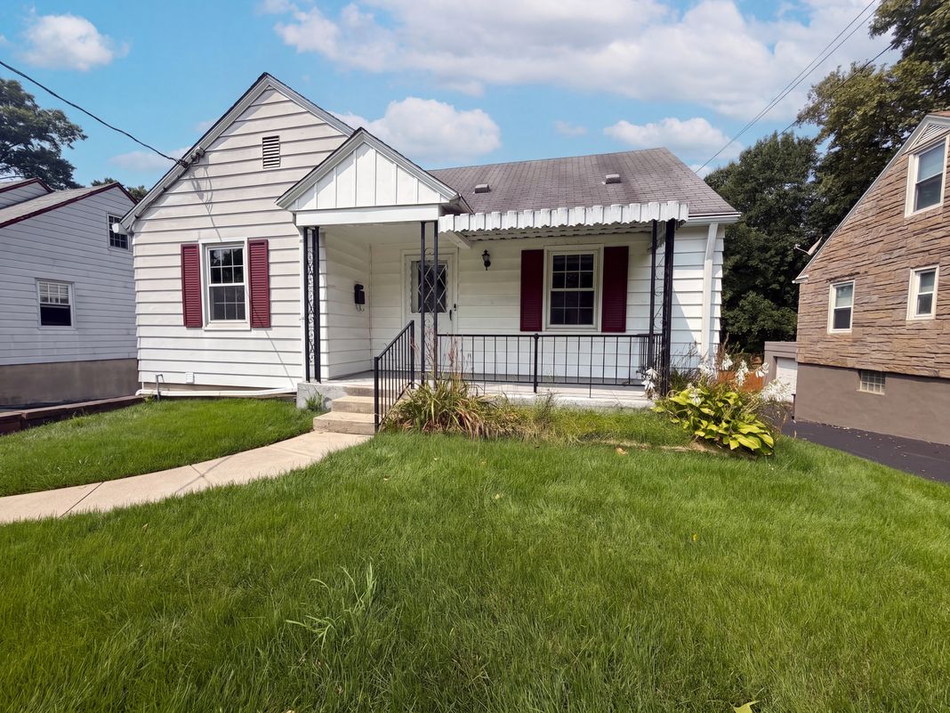 Property photo 1 of 6971 Warder Dr