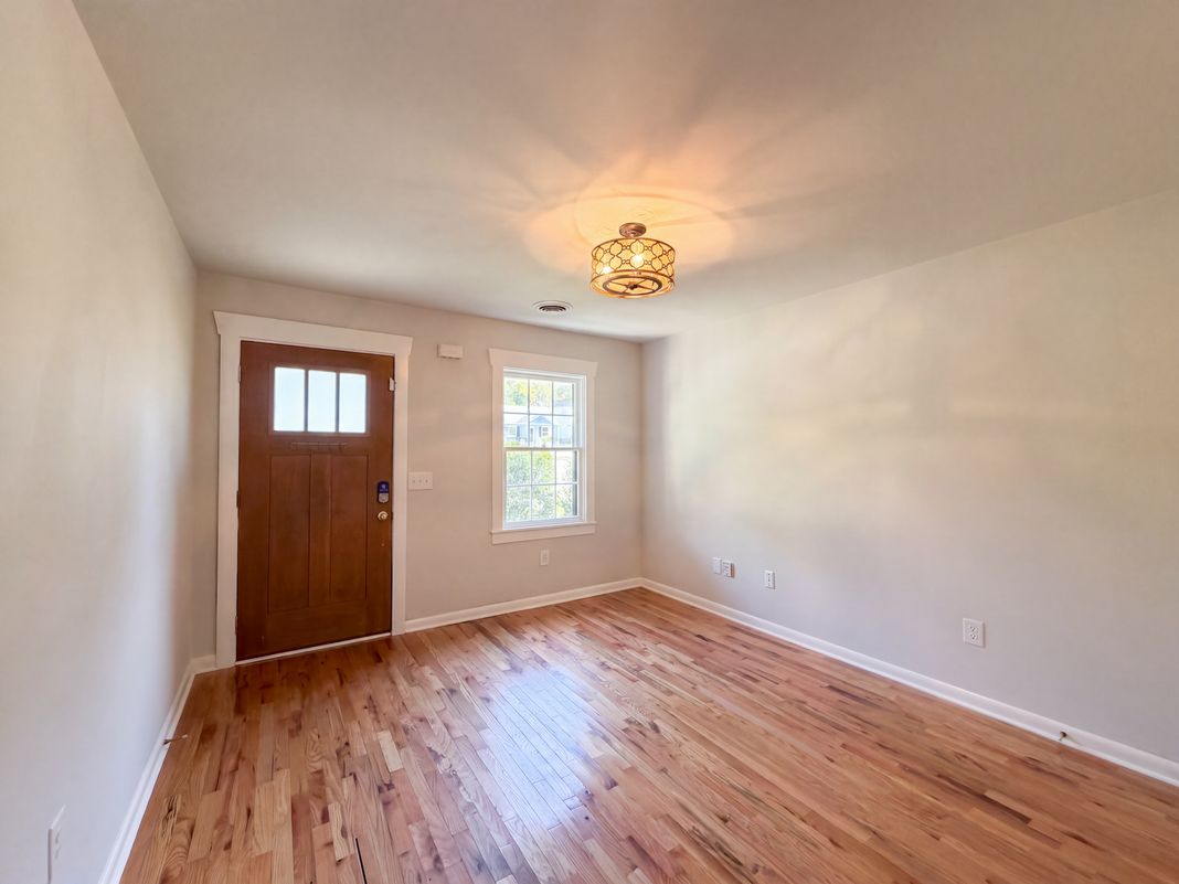 Property photo 3 of 509 Drake Ave
