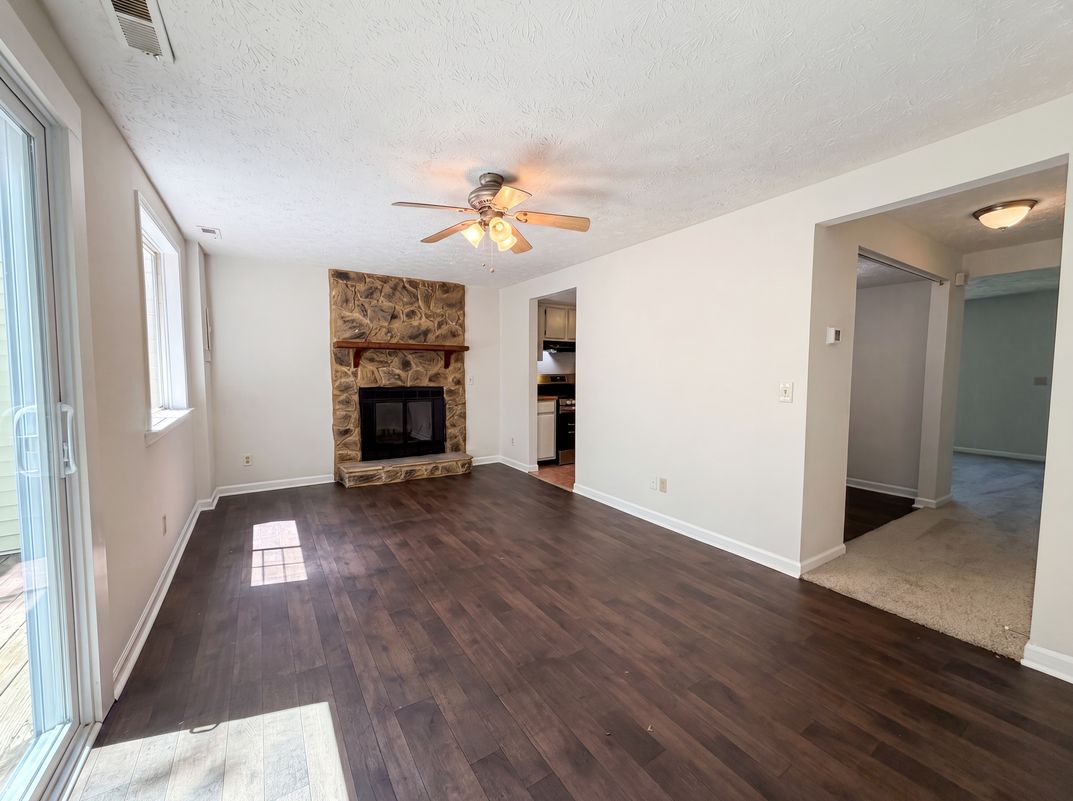 Property photo 3 of 207 Seneca Forest Ct