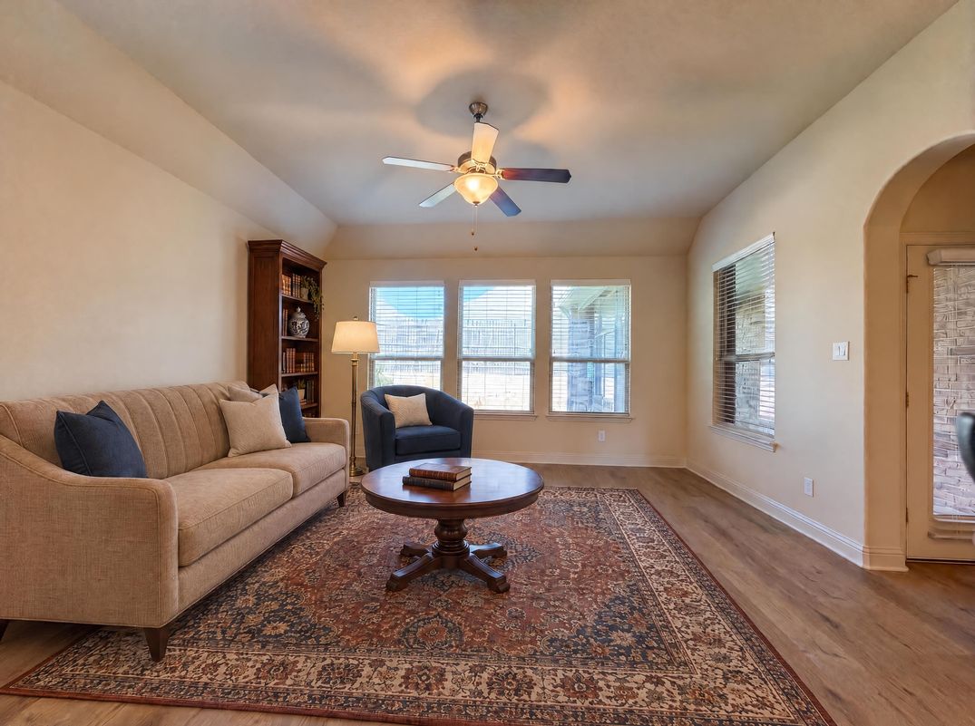 Property photo 3 of 3005 S College Ave