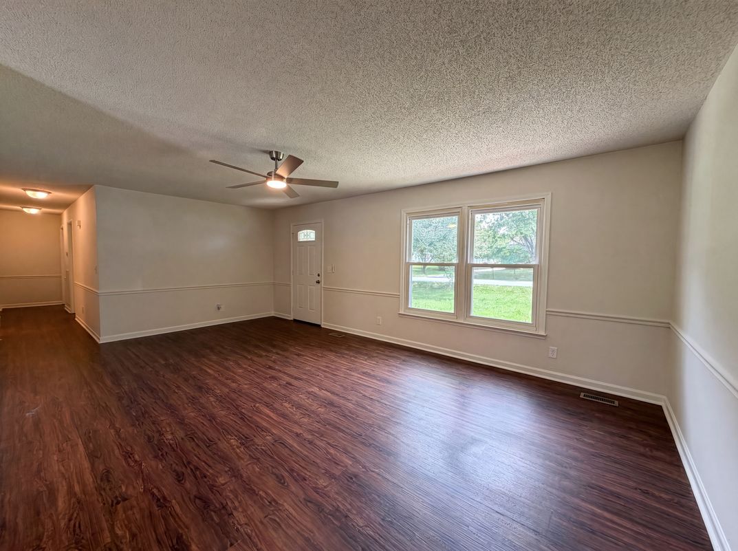 Property photo 3 of 4023 Cavalier Dr