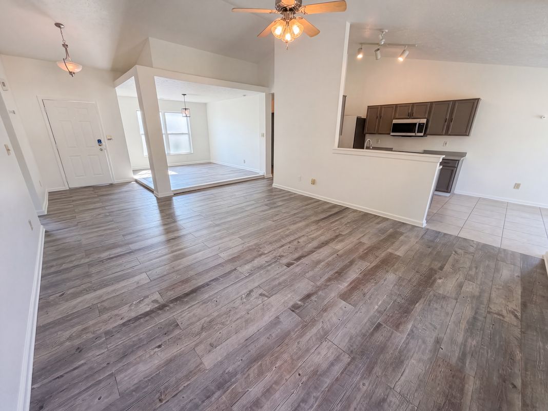 Property photo 3 of 2018 Oakbrooke Ct