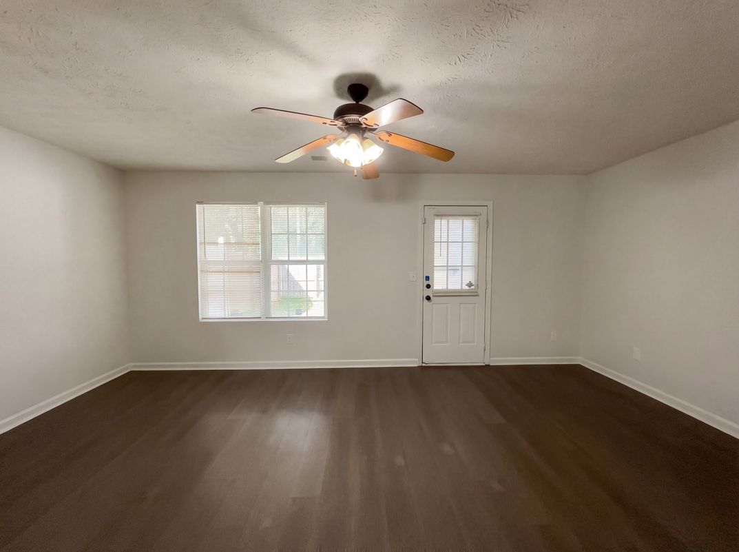Property photo 3 of 4041 Browne Ct