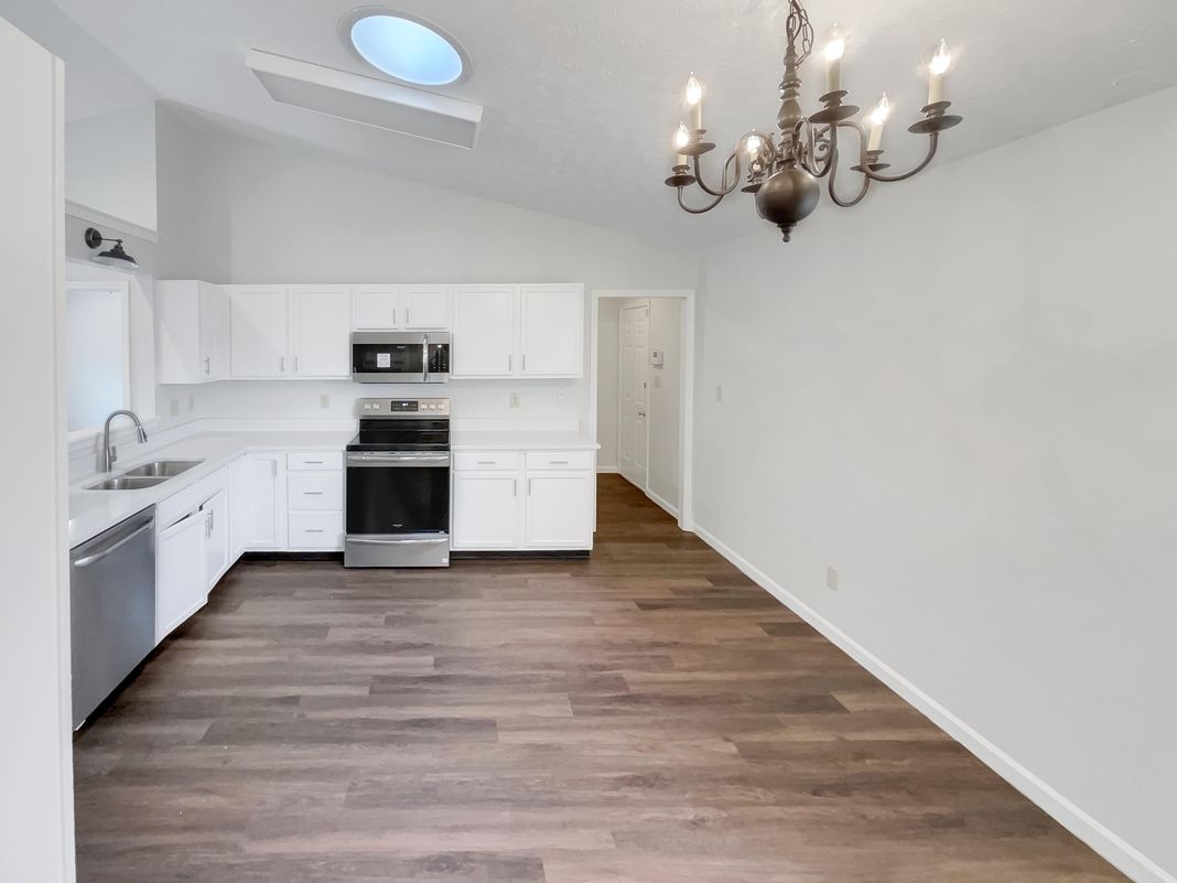 Property photo 2 of 6614 Sparrowood Dr