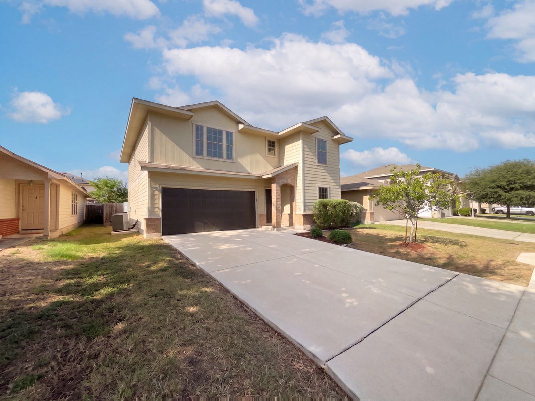 Property photo 1 of 10247 Villa Del Lago