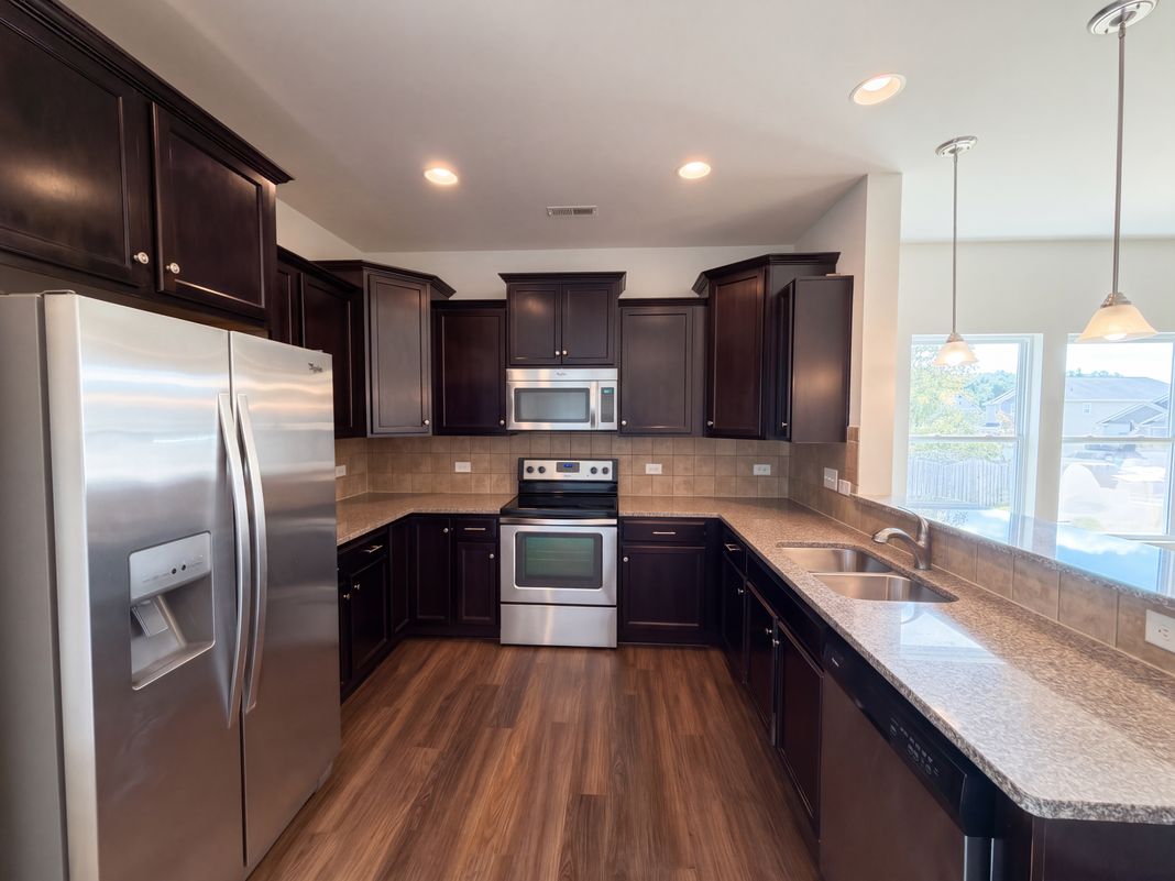 Property photo 2 of 5043 Haven Lodge Rd