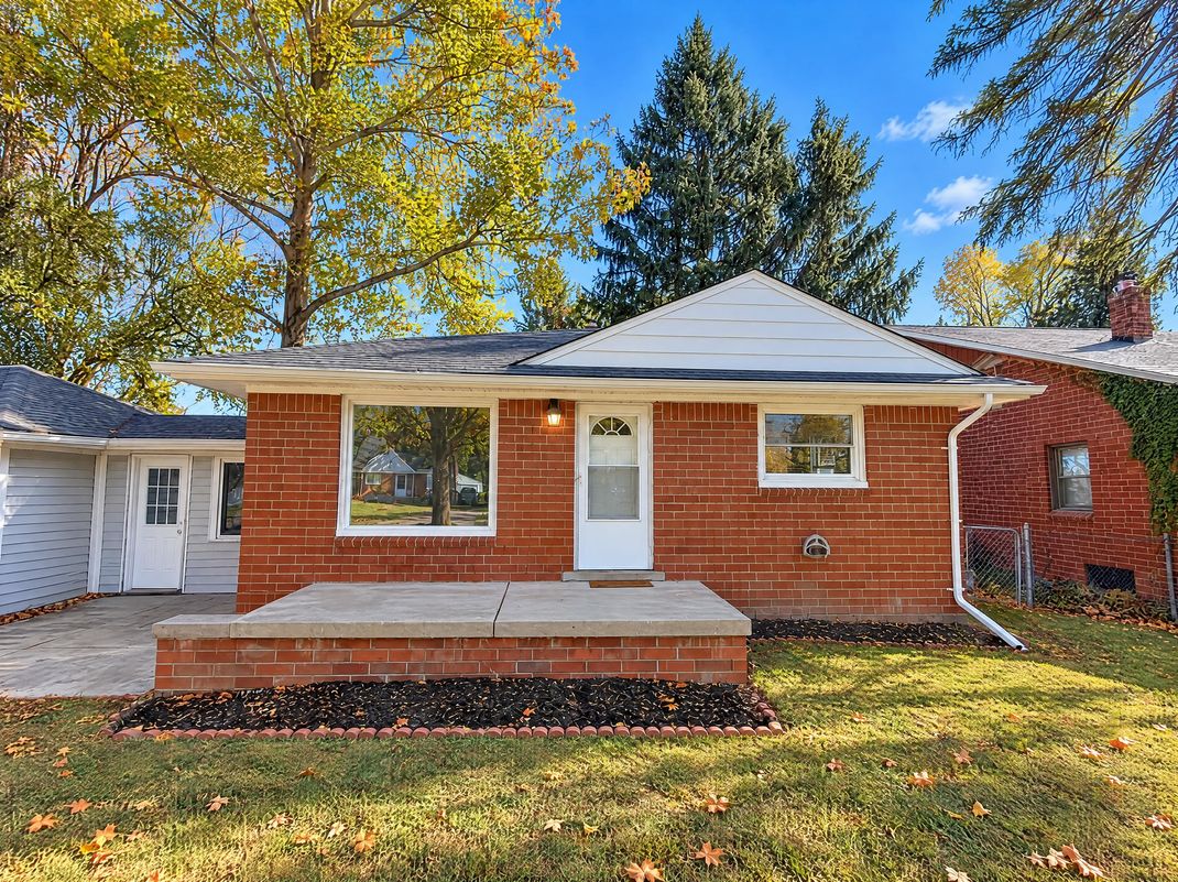 Property photo 1 of 1601 Helen St