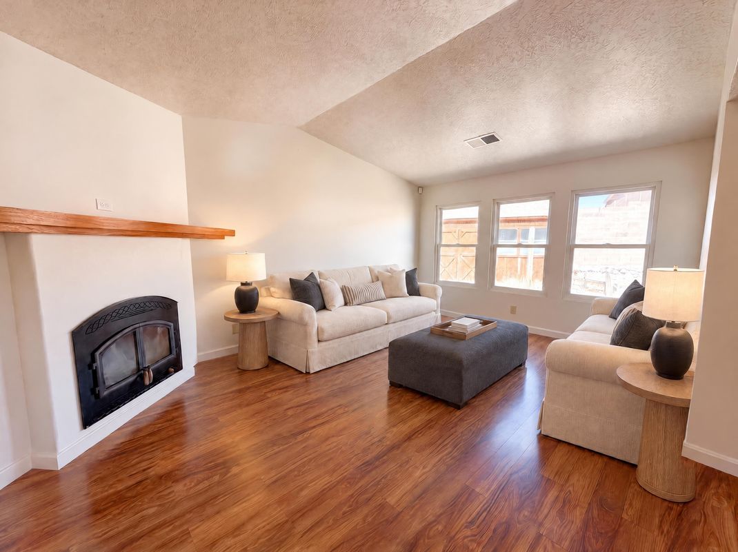 Property photo 3 of 1609 Blue Quail Ct NE