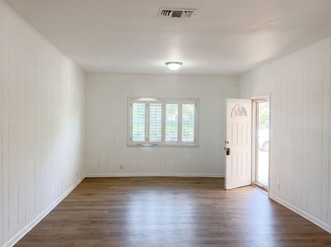 Property photo 3 of 421 N 3rd St