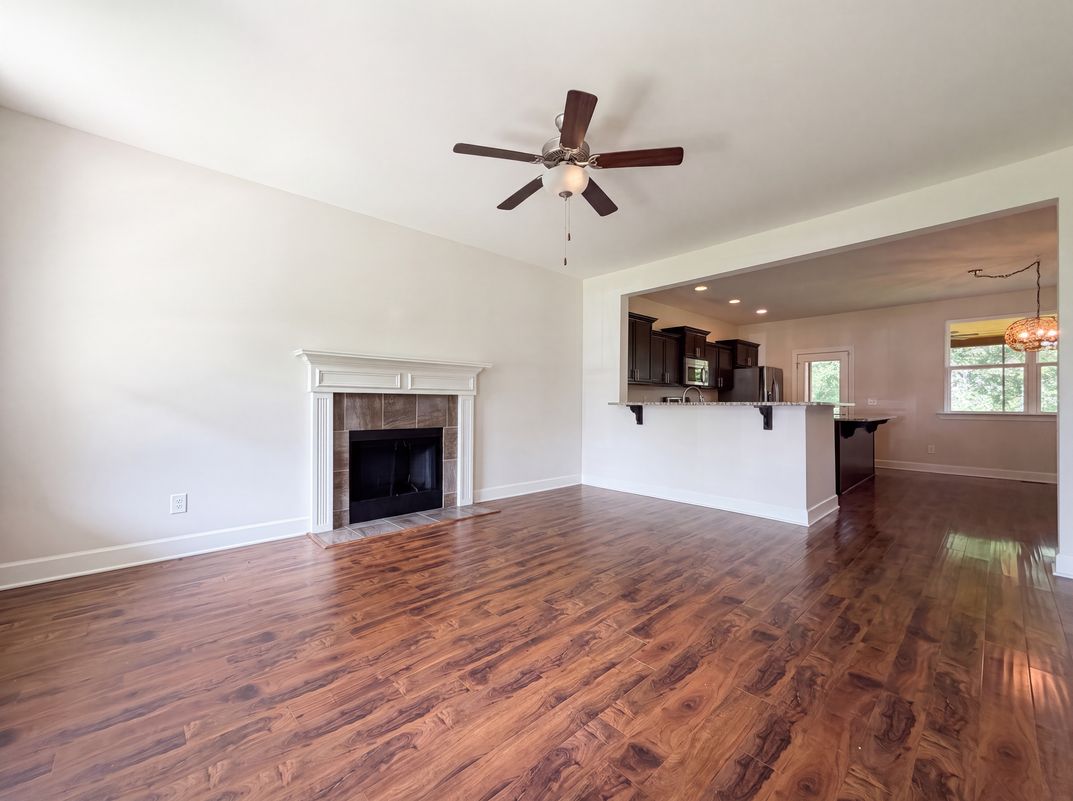 Property photo 3 of 2520 Val Marie Dr