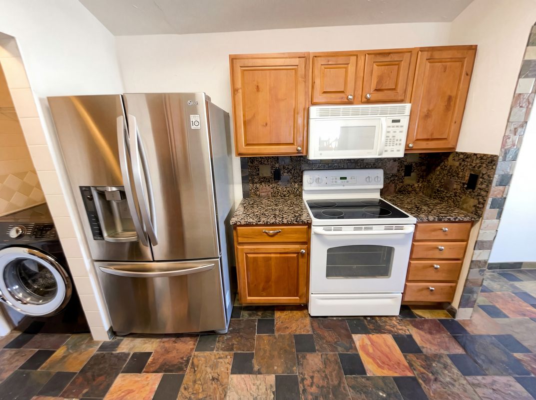 Property photo 2 of 17753 E Bethany Pl