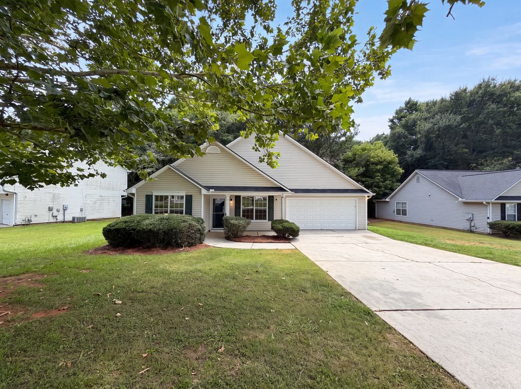 Property photo 1 of 10543 Crabtree Dr