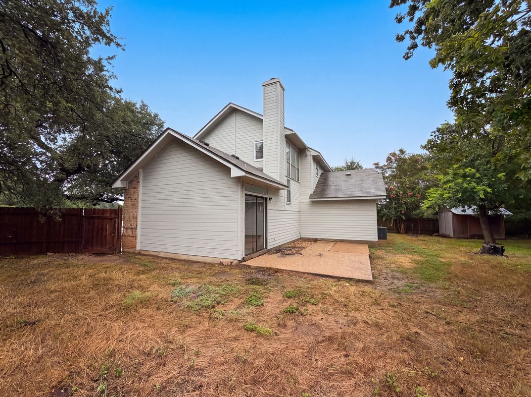 Photo 19 of 24 of 1517 River Oak Dr, Leander, TX