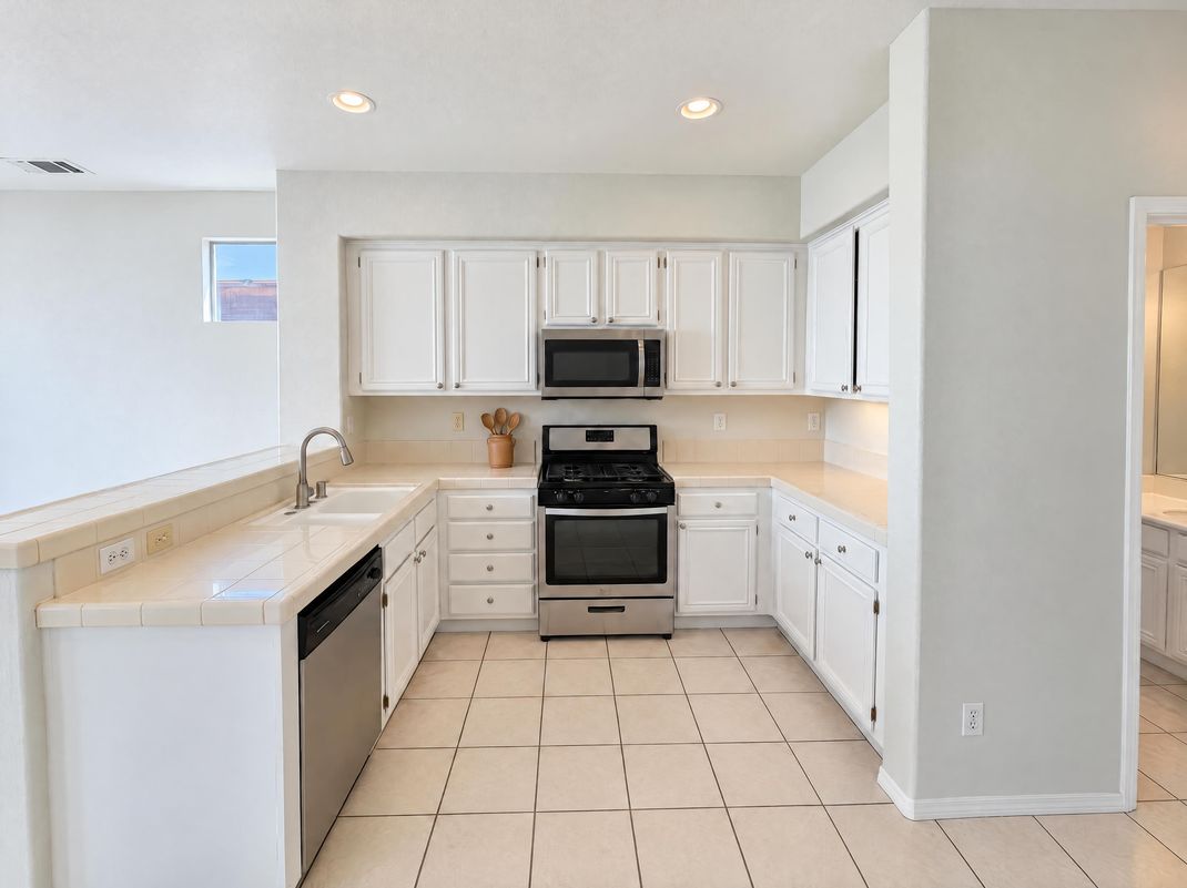Property photo 2 of 6814 Corybus St