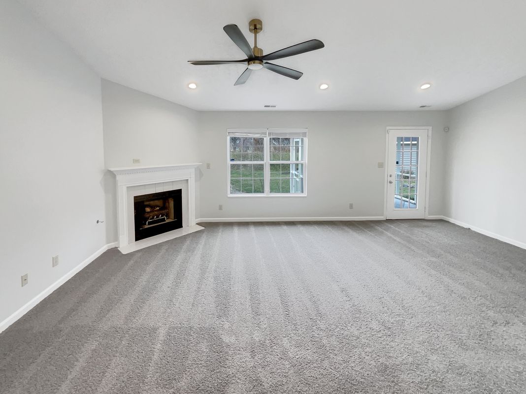 Property photo 3 of 6614 Sparrowood Dr