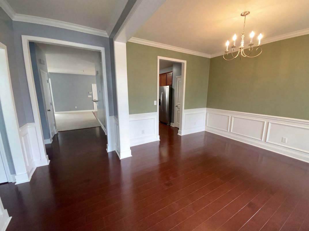 Property photo 2 of 8915 Cinder Ln
