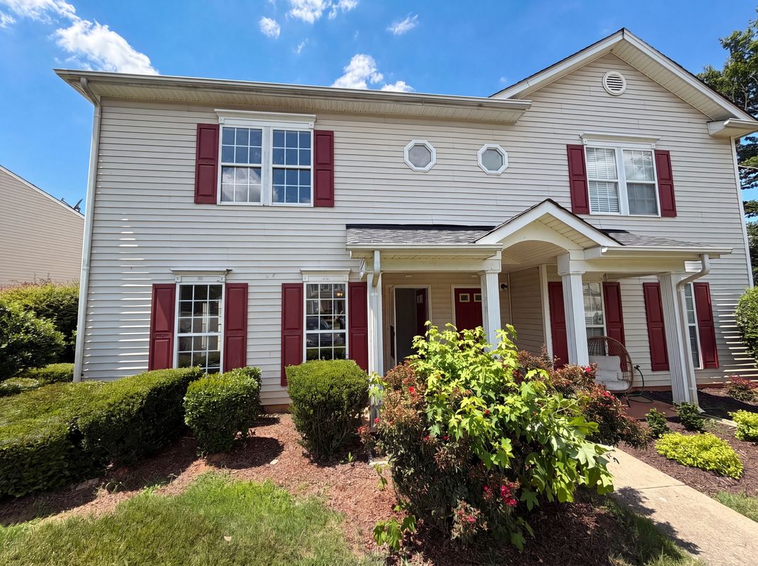 Property photo 1 of 3831 Mohawk Ct