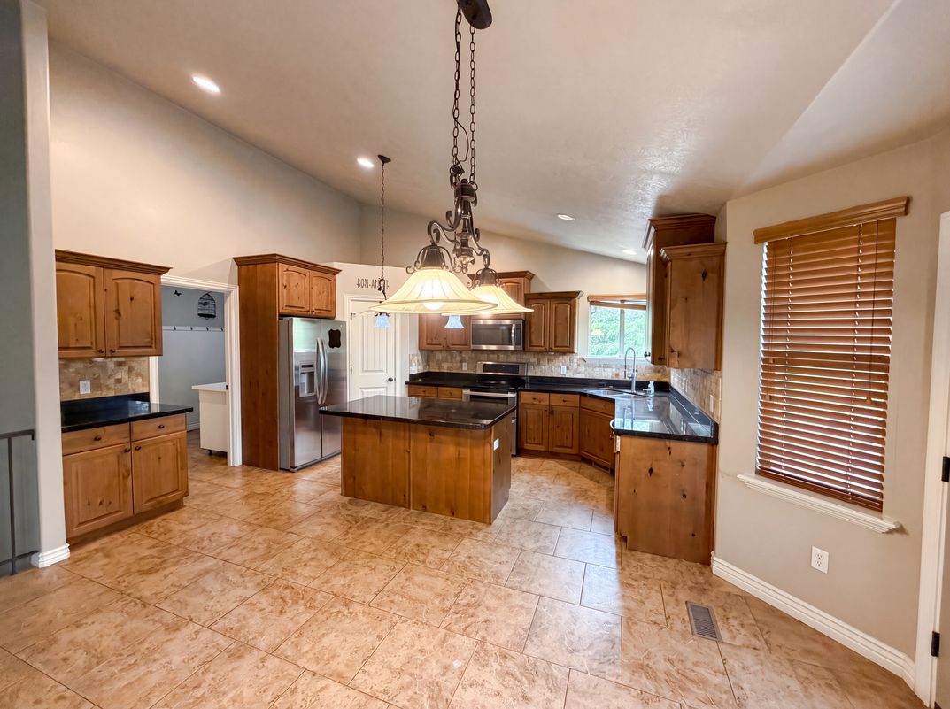 Property photo 2 of 14496 S Fox Creek Dr