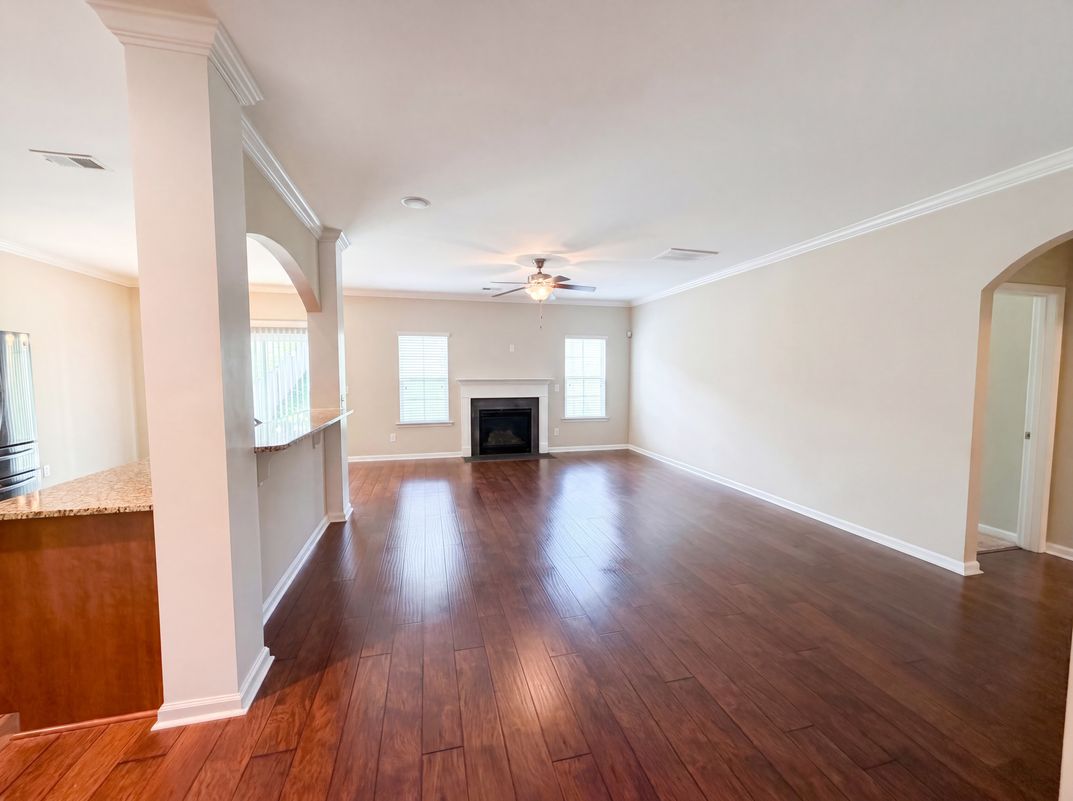Property photo 3 of 149 Madison Park Dr