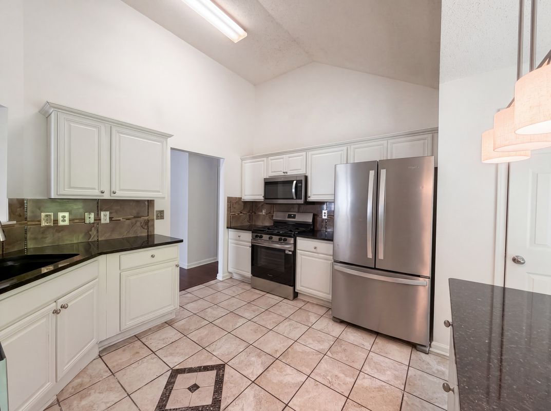 Property photo 2 of 345 Espana St