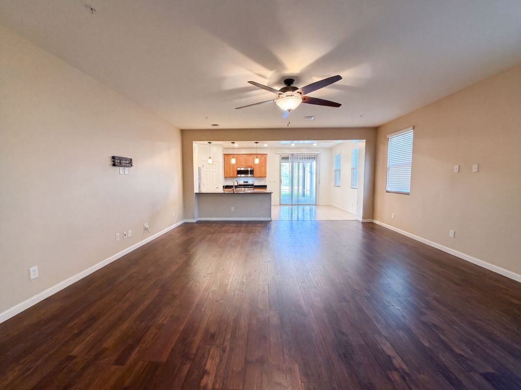 Property photo 3 of 2551 N 212th Dr