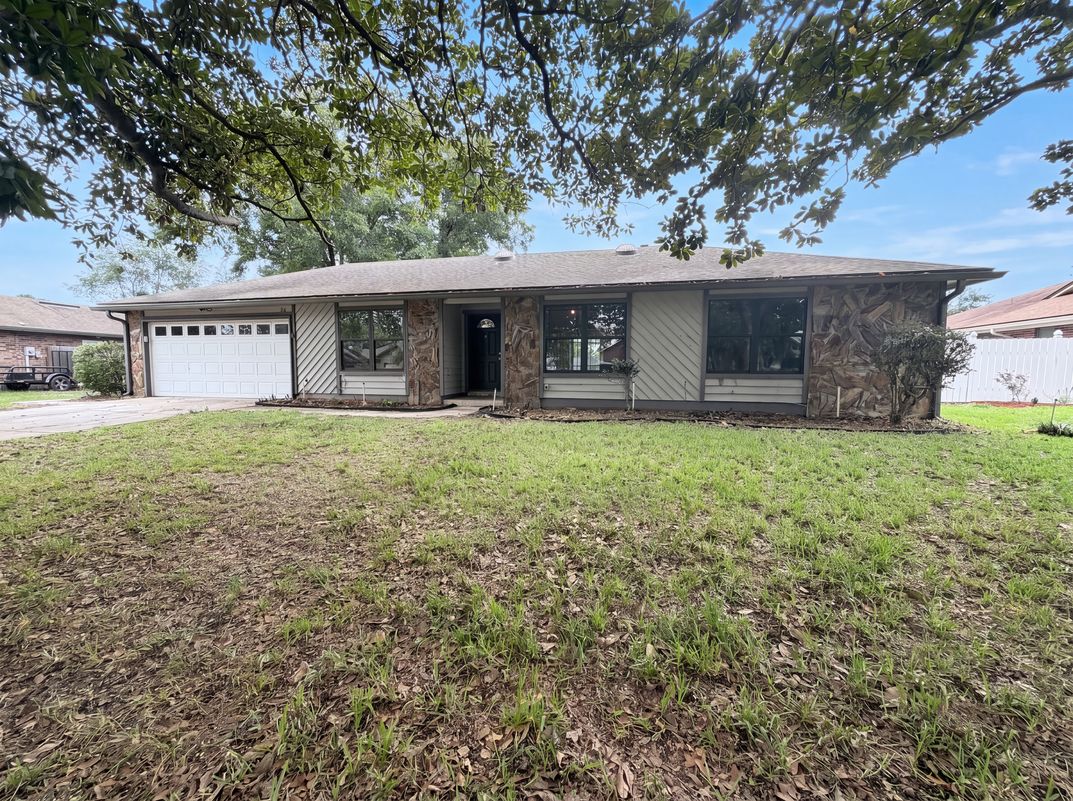 Property photo 1 of 2441 Longwood St