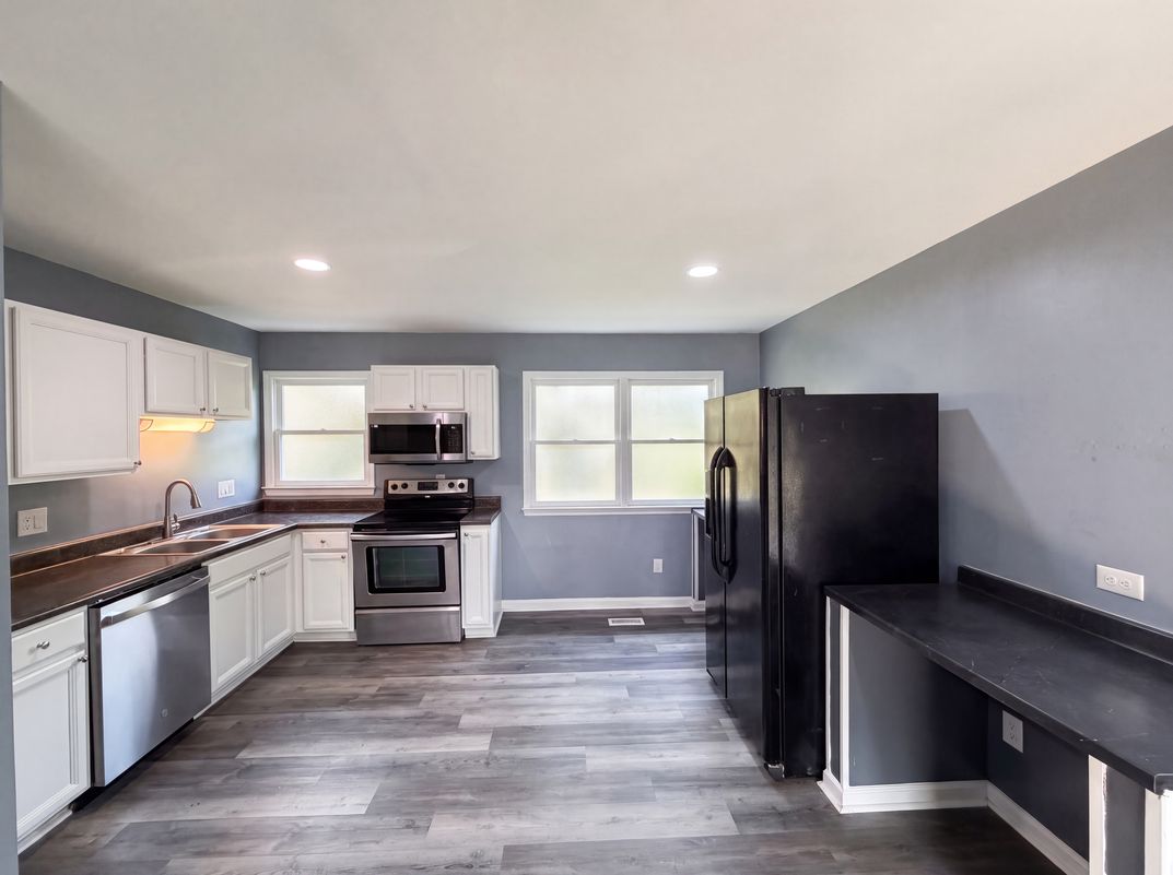 Property photo 2 of 5601 Beaconsfield Rd