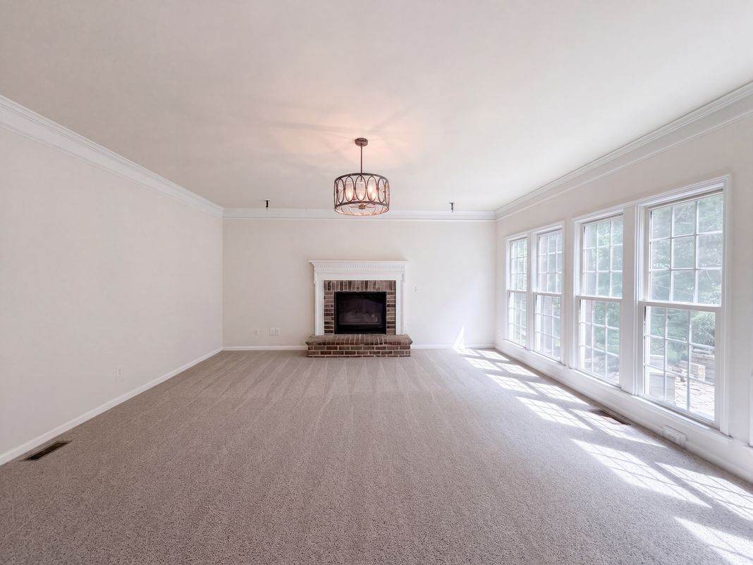 Property photo 3 of 188 Forest Walk Way