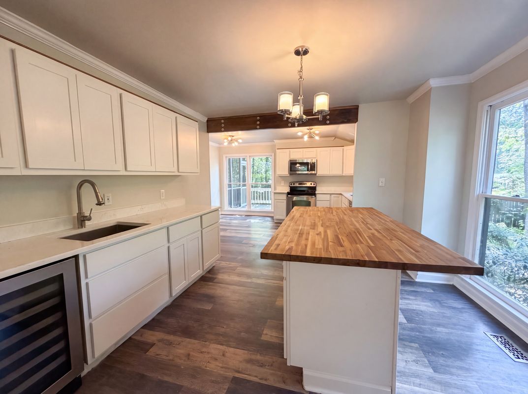 Property photo 2 of 106 Rother Ln