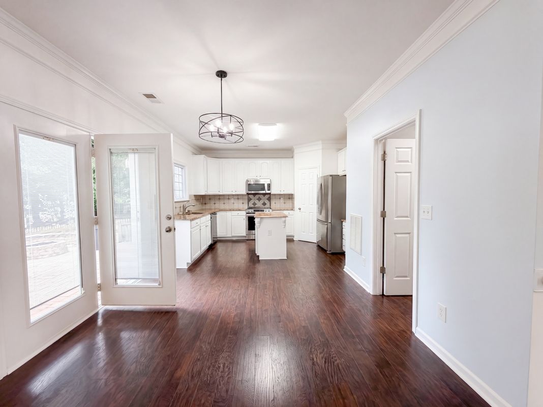 Property photo 2 of 3708 Leela Palace Way