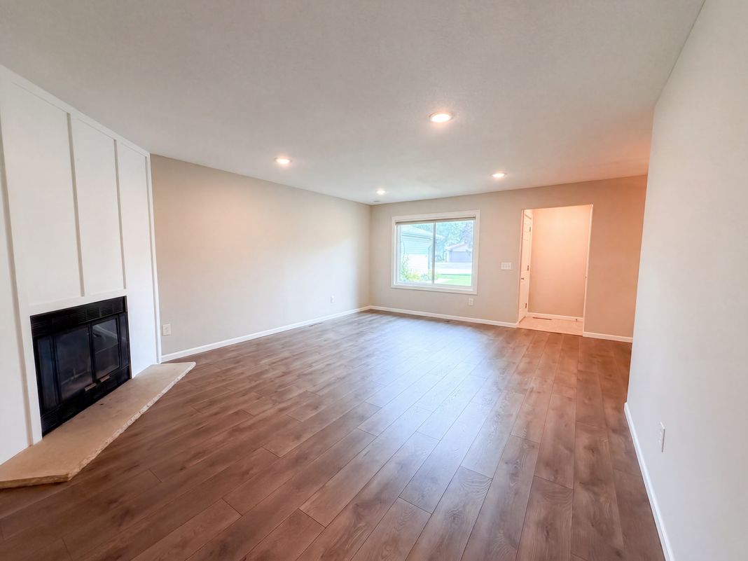 Property photo 3 of 13397 Hughes Ct