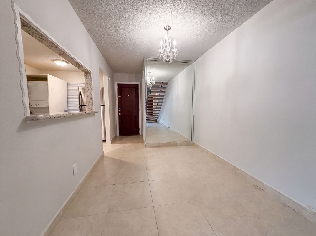 Photo 6 of 18 of 2503 McCue Rd, Houston, TX