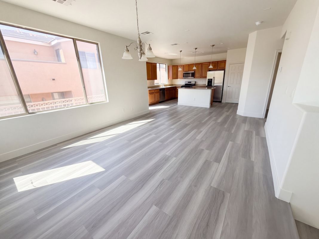 Property photo 3 of 7219 Regent Pond St