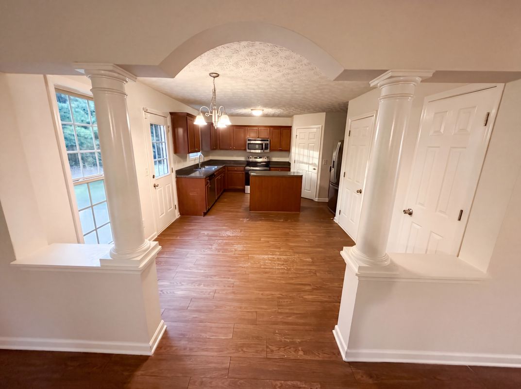Property photo 2 of 5747 Union Pointe Dr
