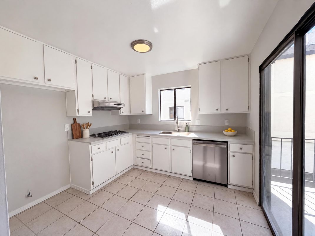 Property photo 3 of 9620 Sepulveda Blvd Unit 39