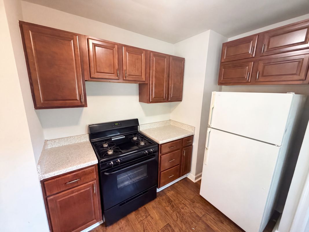 Property photo 2 of 4915 Ralston Ave