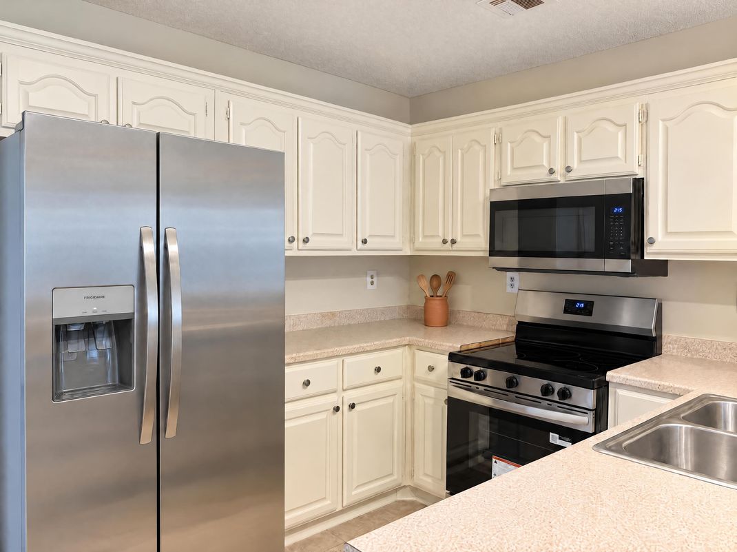 Property photo 3 of 532 Loxley Dr