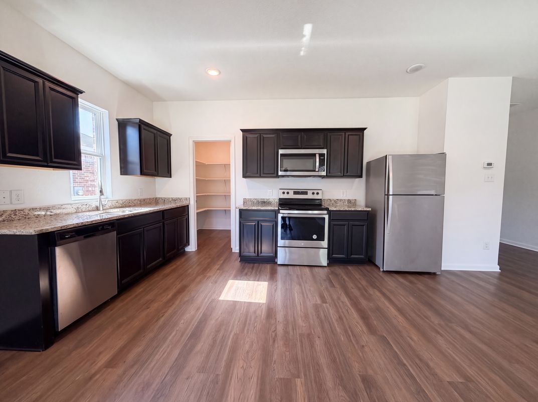 Property photo 2 of 429 Starboard Dr